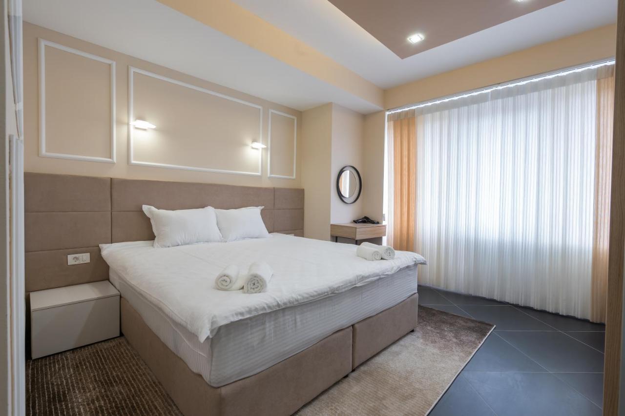 Hotel & Resort Bon Bon Suto Orizari Bagian luar foto